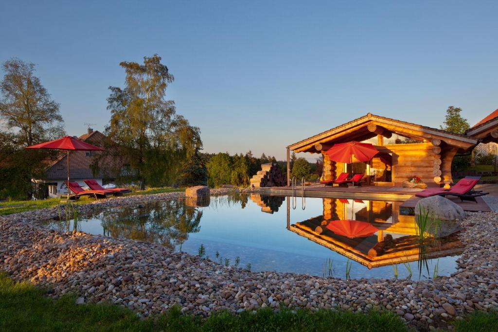Hotel Konradshof Seewald エクステリア 写真